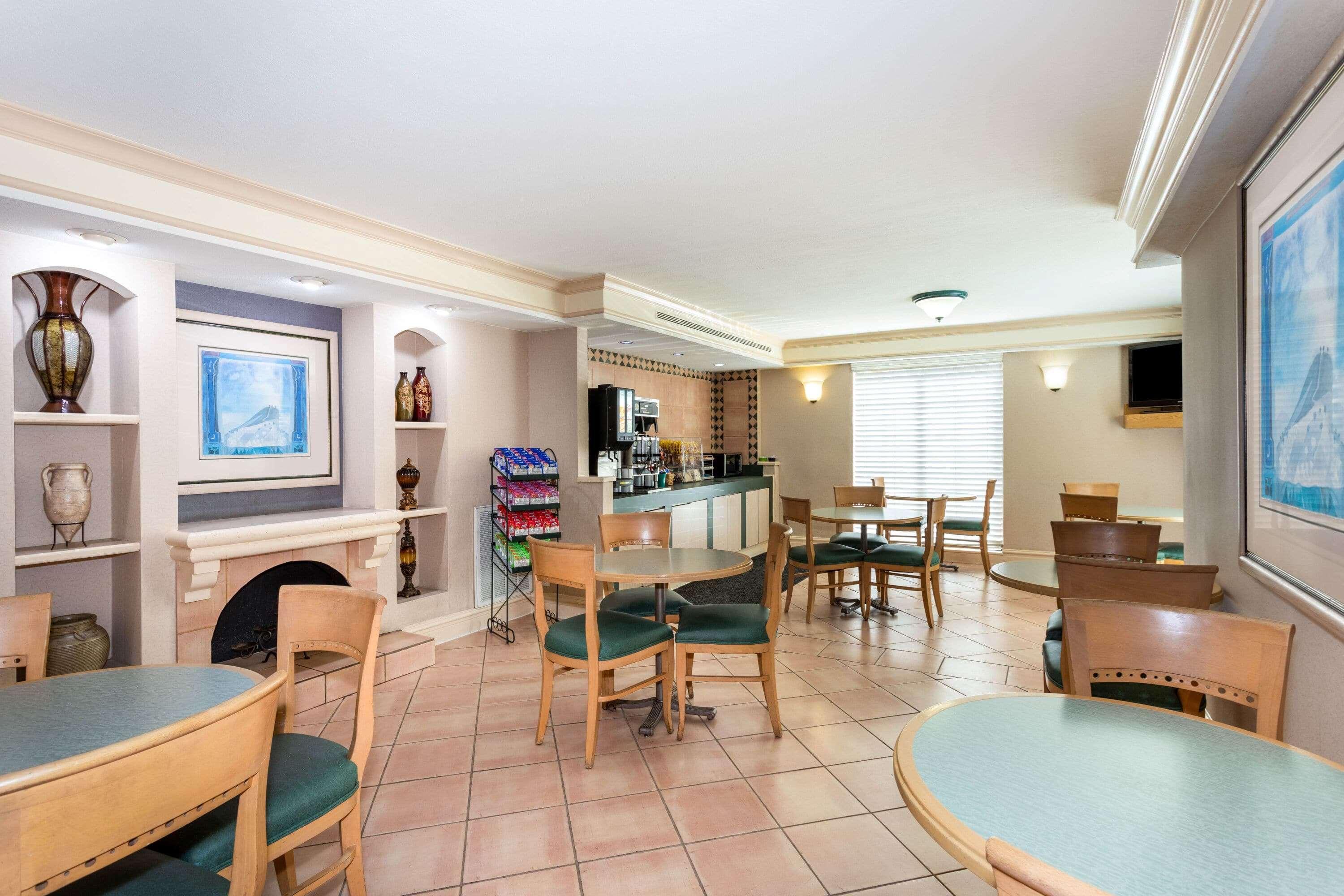 La Quinta Inn By Wyndham Tallahassee North Екстериор снимка